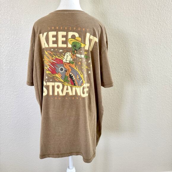 Strange Brew Shreveport LA Brewery Graphic T Shirt Mens XL Keep It Strange Alien - Picture 6 of 12